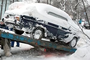 Внезапная эвакуация: с центральных улиц города убирают автомобили
