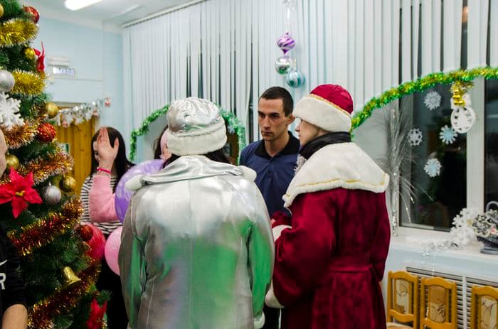 Поездка в детдом: “Сделал доброе дело - катай смело”