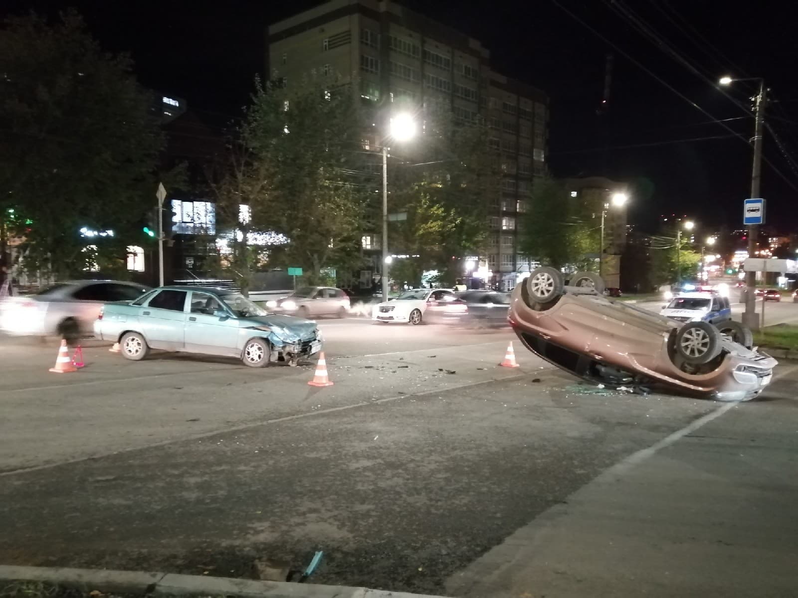 Авария с «перевертышем»: на улице Ленина «десятка» столкнулась с Lada Xray