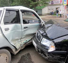 ДТП: столкнулись ВАЗ-2112 и Skoda Octavia