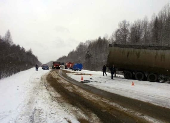 Водителя фуры, по вине которого погибли 6 пассажиров автобуса, арестовали