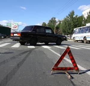 На пешеходном переходе сбили мужчину