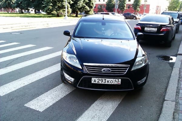 #Парковка43: паркуюсь на пешеходном переходе