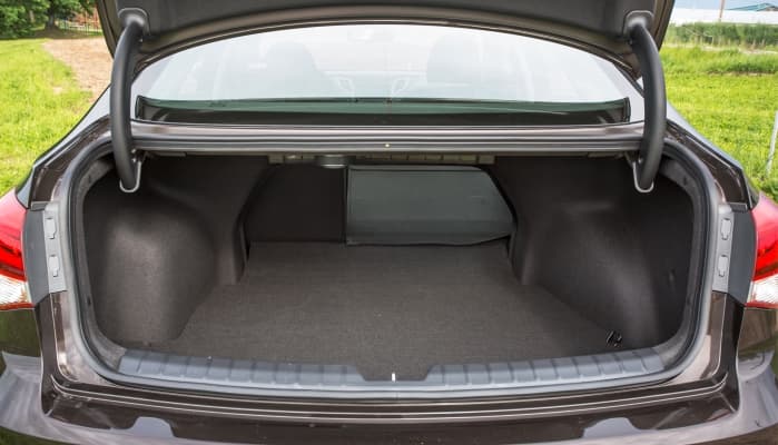 Новый Hyundai i40 уже в шоуруме! Новый облик. Прежняя цена