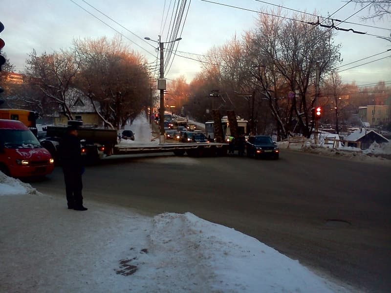 «Кольцо» на Карла Маркса – Профсоюзной подомнет часть сквера