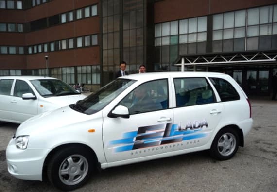 Электромобиль LADA. Автолюбители пока не решаются купить новинку