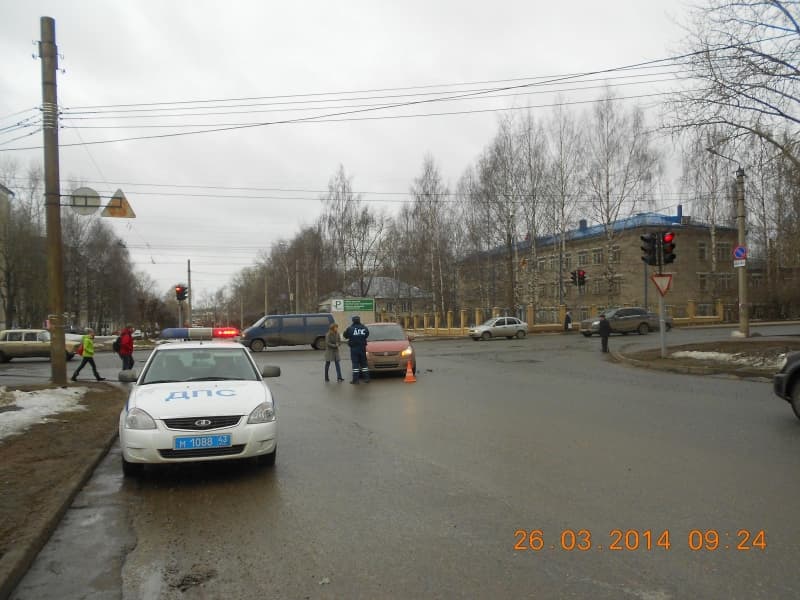 На Калинина женщина-водитель покалечила бабушку