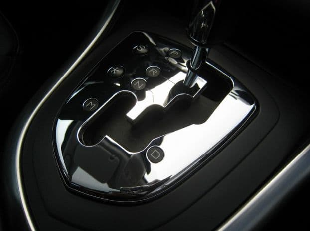 Покупатели подержанных машин предпочитают седаны «с автоматом»