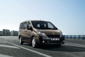 PEUGEOT EXPERT TEPEE - незаменимый и привлекательный помощник для Вашей семьи