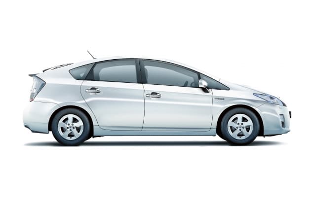 Toyota отзывает в России гибридные автомобили Prius