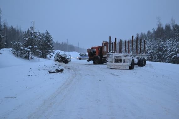 В Советском районе Камаз врезался в Шкоду