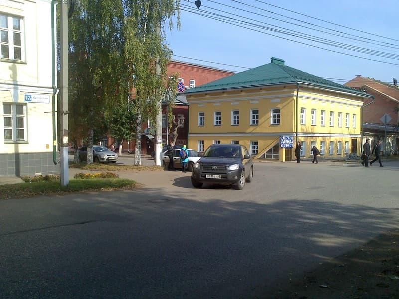 Горожане просят пешеходный переход у парка Гагарина