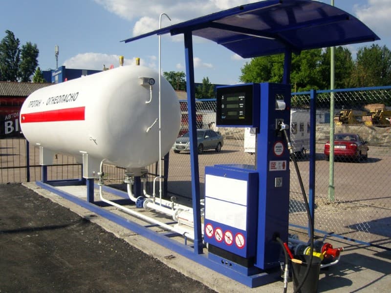 Рост цен на топливо. Бензин подорожал, очередь за газом