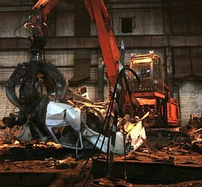 Утилизация-2011. Последний автомобиль отправился под пресс