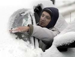 Выпал первый снег: пробки и дорожные затруднения обеспечены