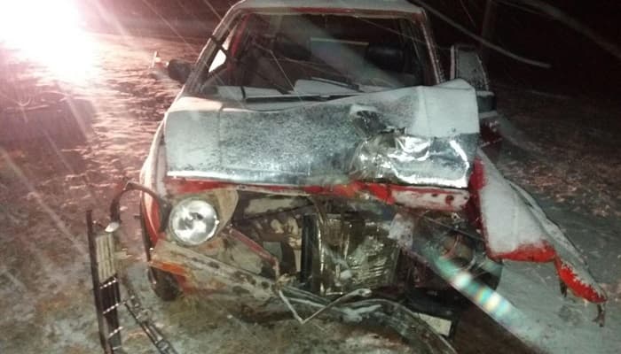 В Санчурском районе бесправник на «Гольфе» уценил опору ЛЭП и отправился в больницу