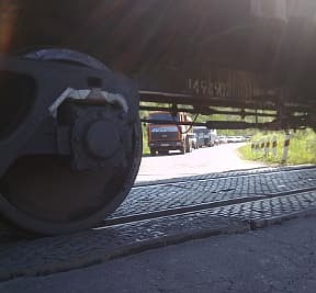 Полтора часа на переезде: «Скорая» едва успевает на вызов