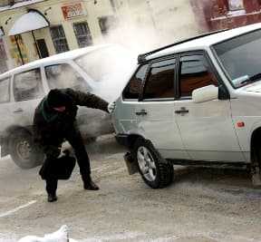 Городские дороги: Песок и соль не помогают, бионорд не работает