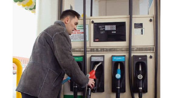 Подорожанию бензина быть: Путин подписал Указ о таможенных пошлинах
