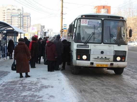 Из-за морозов не весь общественный транспорт вышел на маршруты