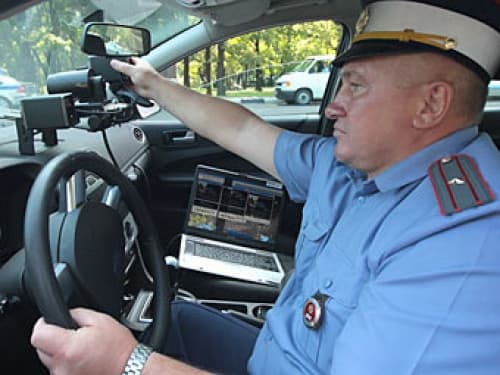 Патрульные автомобили ДПС вооружат видеокамерами