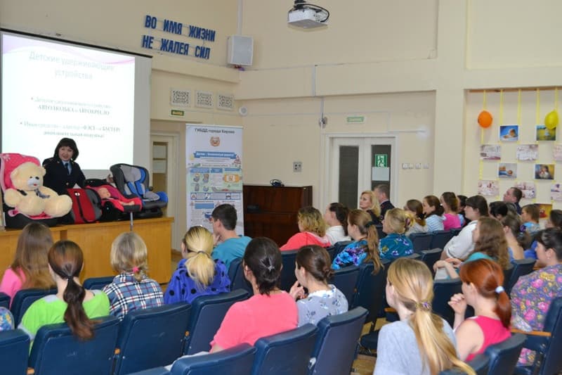 Отмечаем день матери за рулем автомобиля вместе с ГИБДД И компанией Мотор