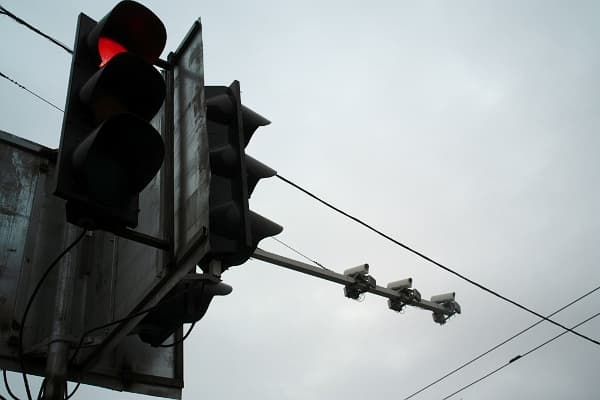 Тратит город, зарабатывает область