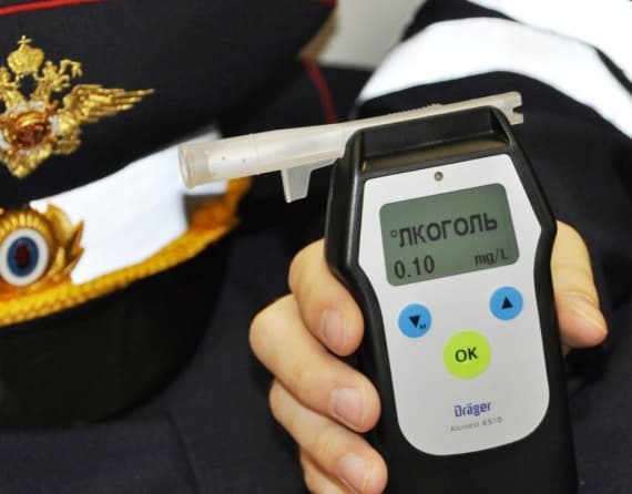 С «корочками» всё дозволено. Задержан следователь за пьяную езду