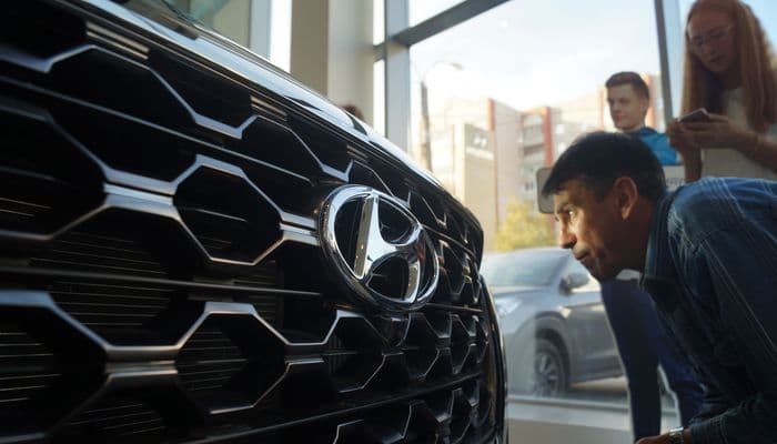 Средняя цена нового автомобиля возросла почти до 1,5 млн рублей