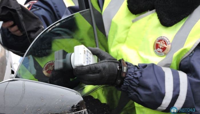 В России хотят полностью запретить тонировку автомобилей: что, опять?