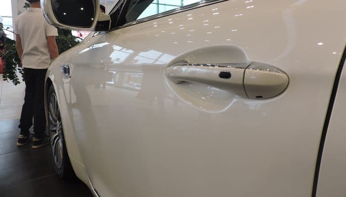 Будет ещё хуже? Автопром хотят перевести на российские лаки и краски