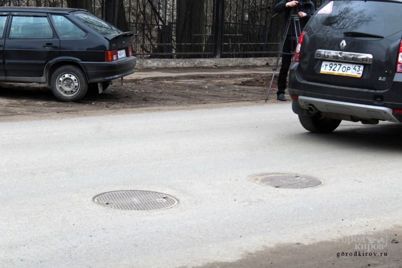 «Раскопки — это незначительно». Дорожники проверили улицу Горбуновой, отремонтированную год назад
