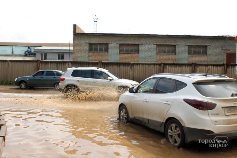 «Озеро» на Комсомольской улице, или как утонуло «бабло» на ливневки