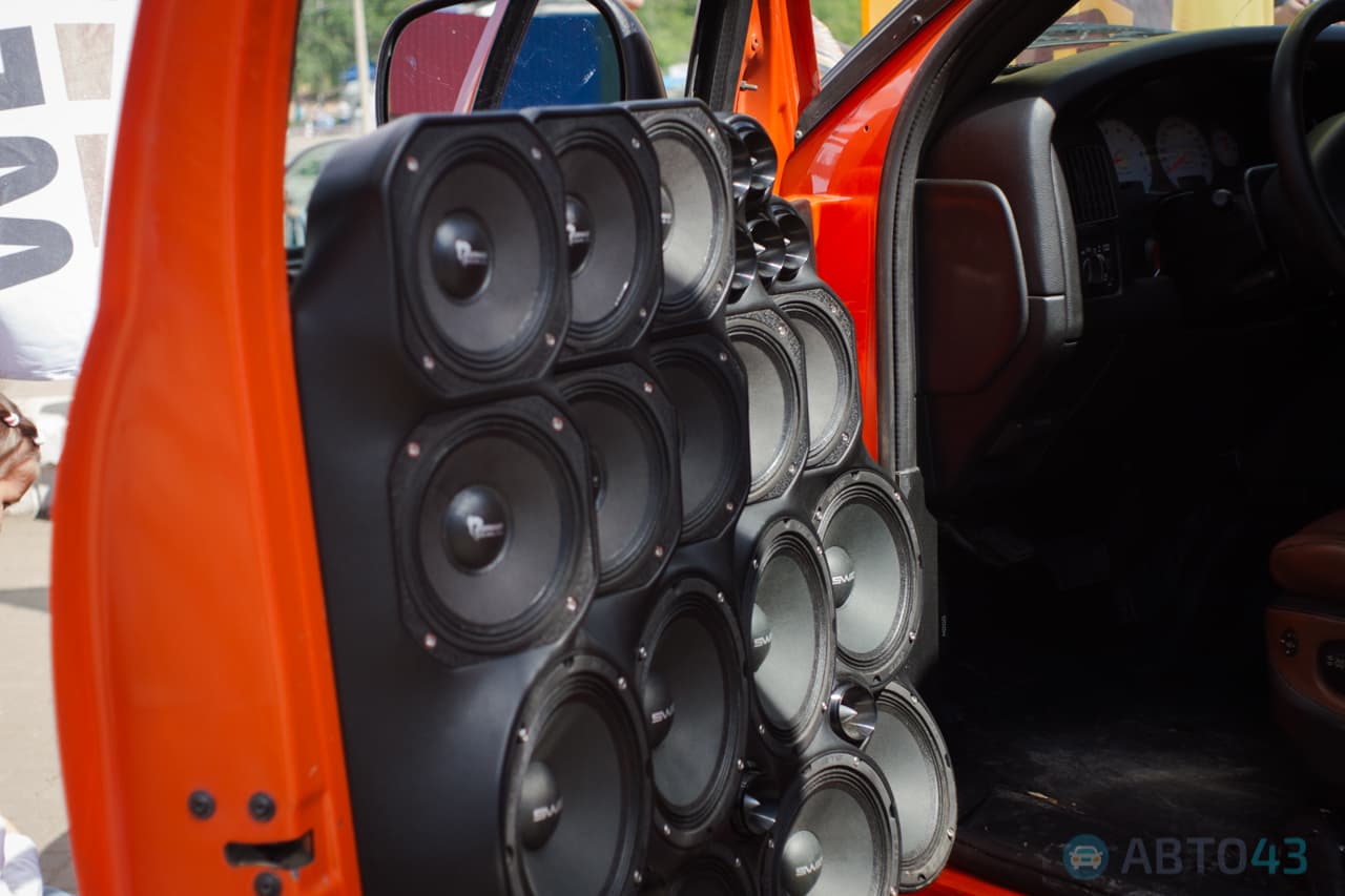 Звук выдавливал стёкла – соревнования по автозвуку прошли в Кирове