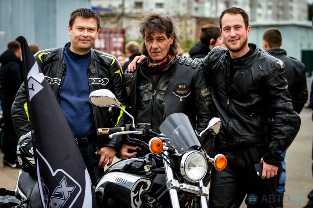 Рокочущая колонна проехала по Кирову – байкеры закрыли сезон