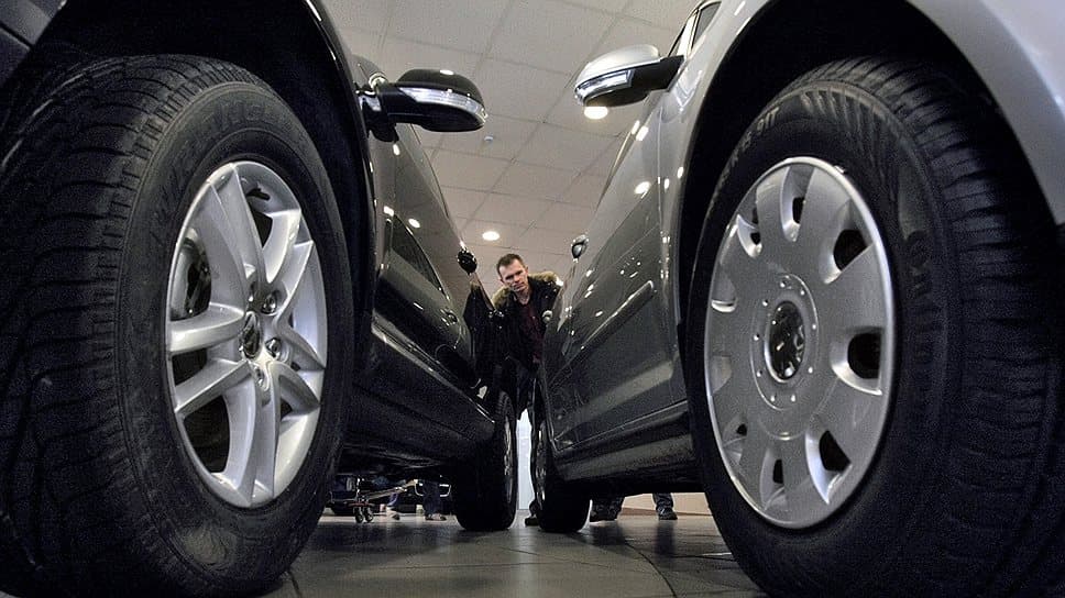 В кировских автосалонах спад продаж из-за декабрьского ажиотажа