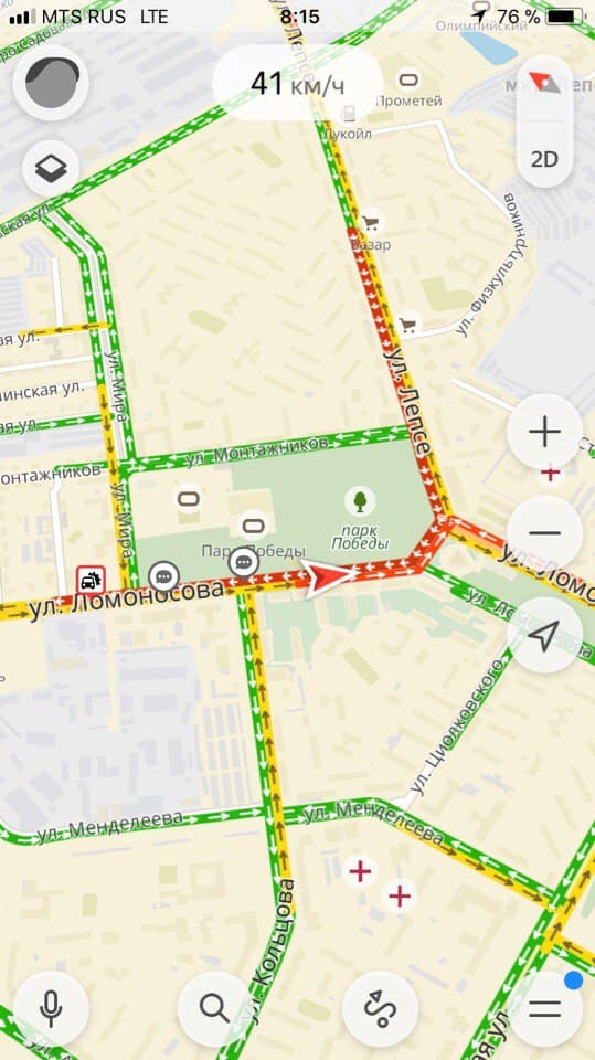 Из-за небольшой аварии утром водители на Ломоносова встали в пробку
