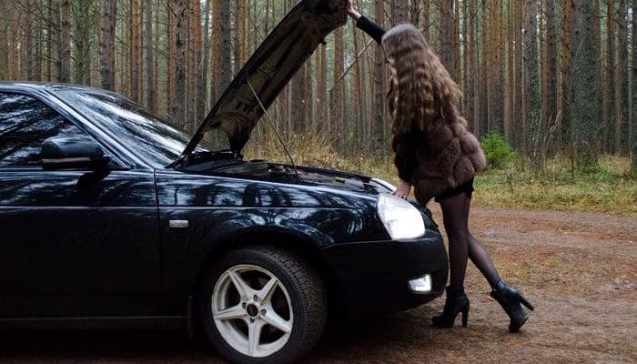 Названа основная причина, почему россияне ездят на отечественных автомобилях