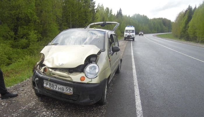 Мужчина на «Матизе» вылетел в кювет: трое несовершеннолетних пострадали