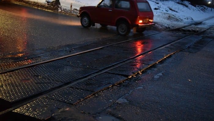 В Кирове движение по переезду на Потребкооперации будет перекрыто