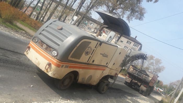 В Котельниче подрядчики сняли свежий асфальт: что происходит?