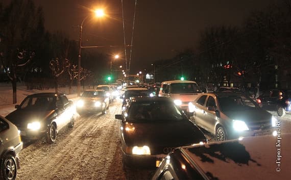 «САХ»: Не надо во всех пробках винить не очищенные дороги