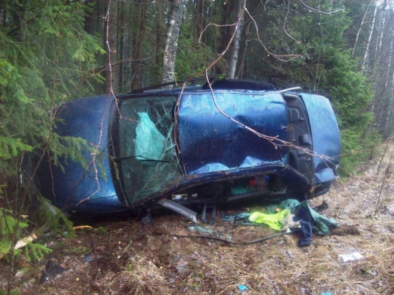 В Юрьянском районе перевернулся «Мицубиси»