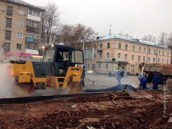 Укладка асфальта на Воровского. Раскопки завершены