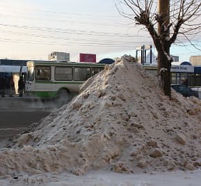 Понадобилась неделя, чтобы очистить город от снега...