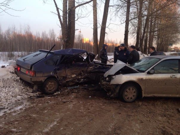 Лобовое столкновение с "Субару" стало смертельным для водителя "девятки"
