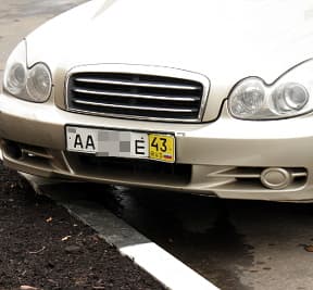 В Кирове начали выдавать транзитные номера нового образца