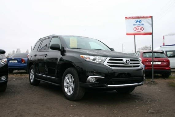 Федералы подарят Арбитражному суду области Toyota Highlander