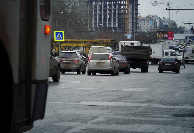 На пешеходном переходе насмерть сбили женщину