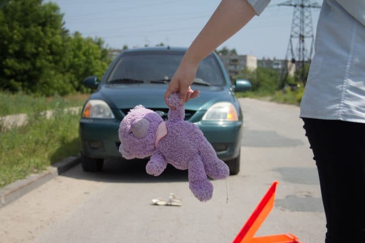 В Мурашах женщина «дала заднюю» и сбила 3-летнюю девочку
